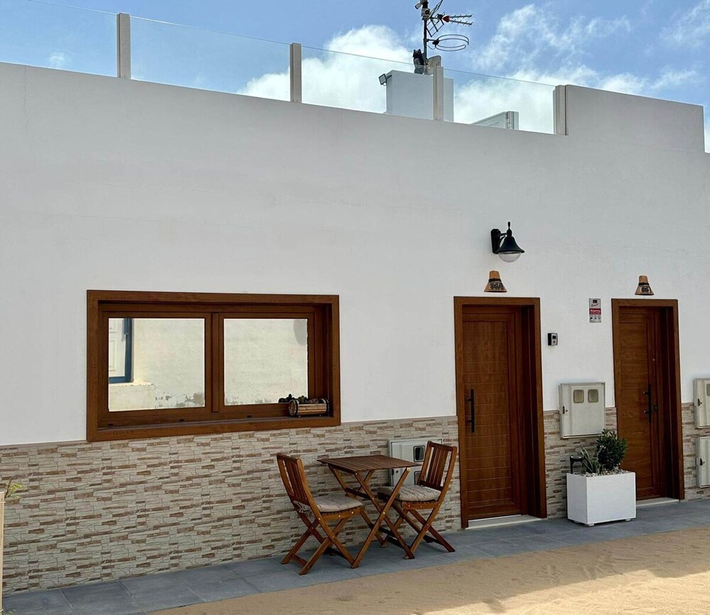 Bayside La Graciosita Traditional Home