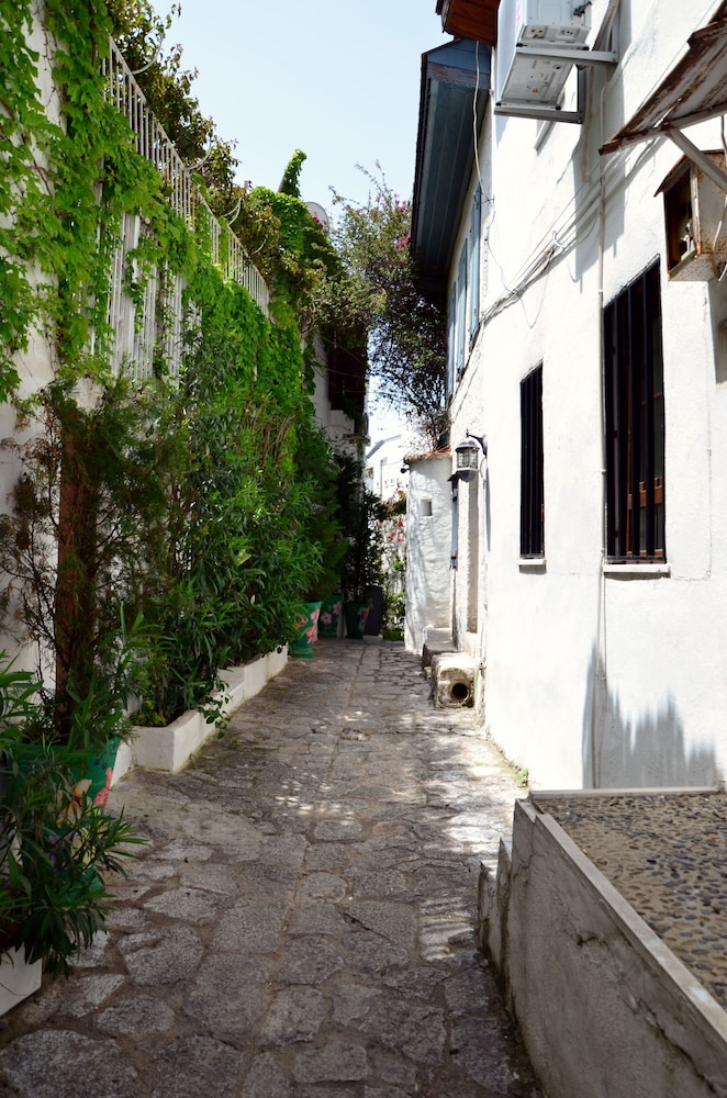 Two Stone Homes