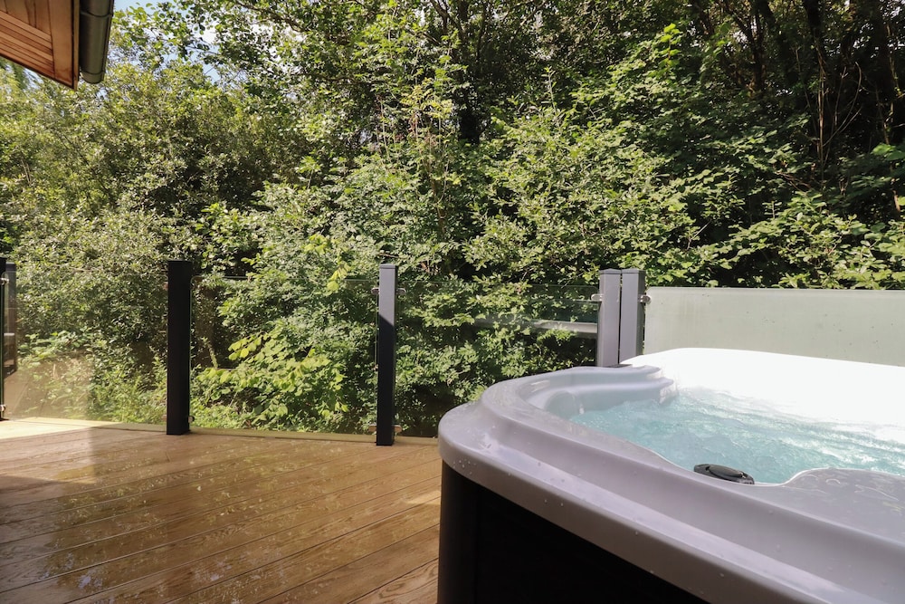 1 Streamside