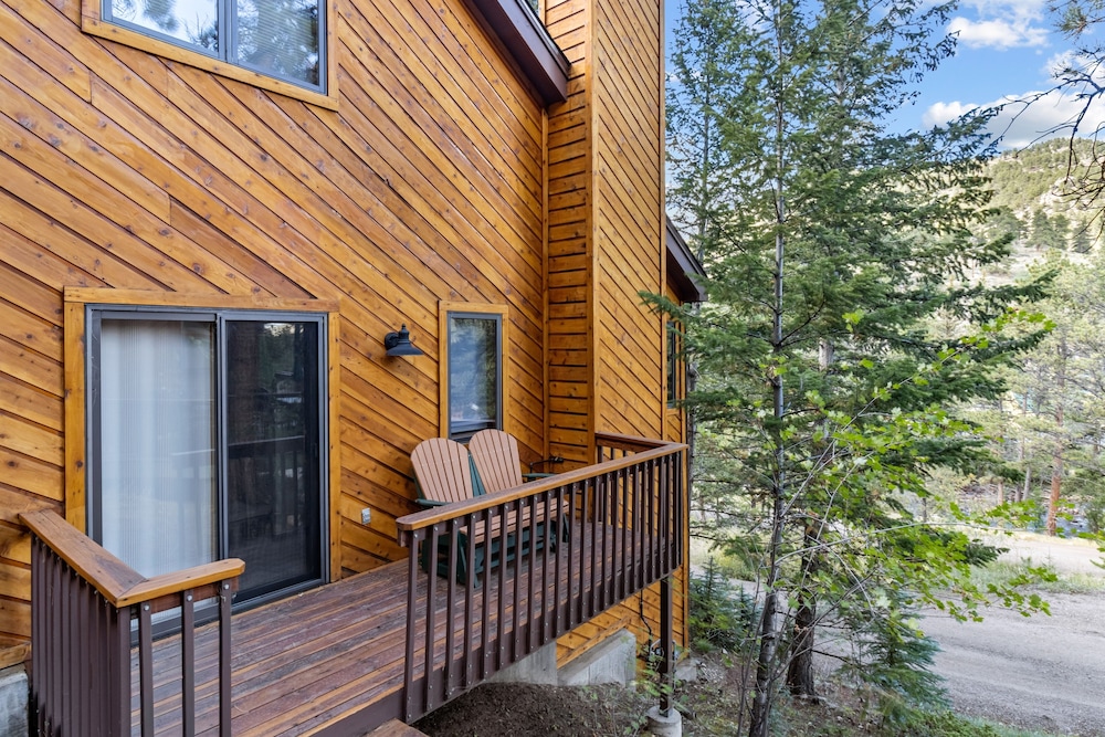 Aspen Brook Kyle Cabin By Estes Park Homes 4 Bedroom Home
