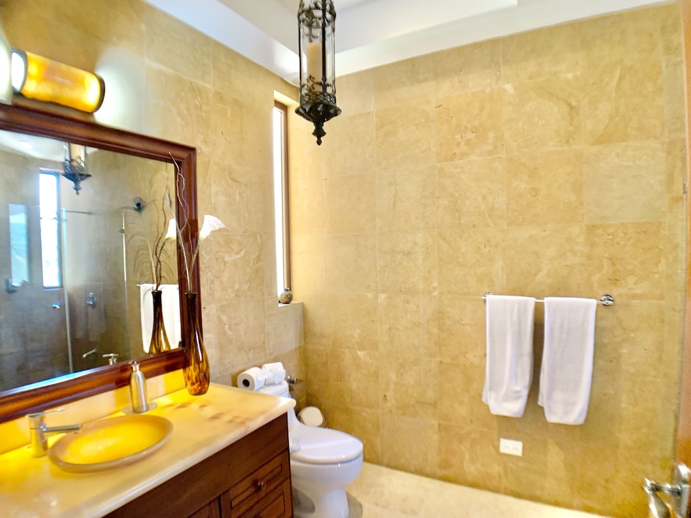 Luxury Villa on The Beach - Hermosa Palms 10A