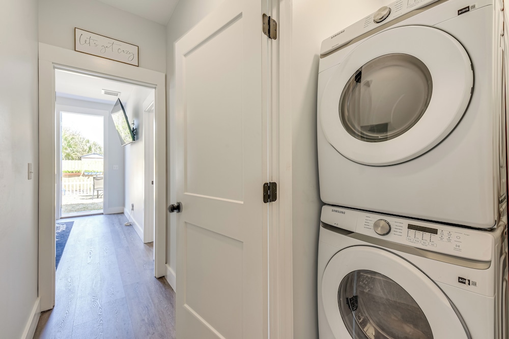 2 Mi to Gulf: Home w/ Sauna, Garden in Panama City