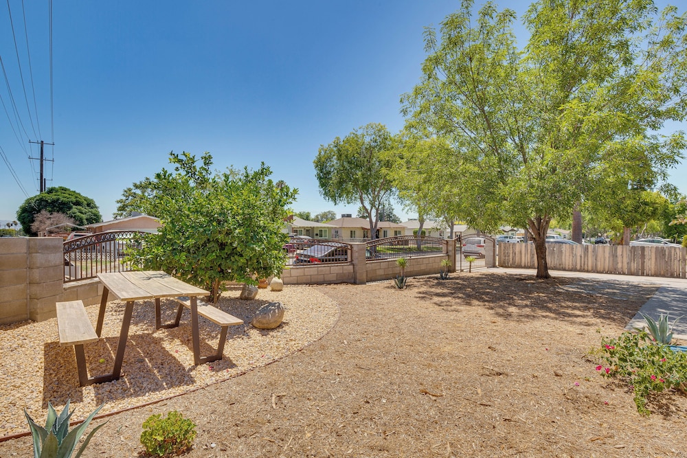 4 Mi to Csusb: Updated Home Near Shops & Eats