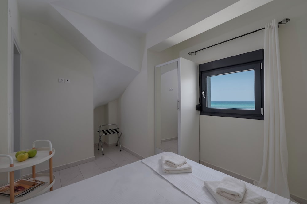 White Pearl Suites Halkidiki