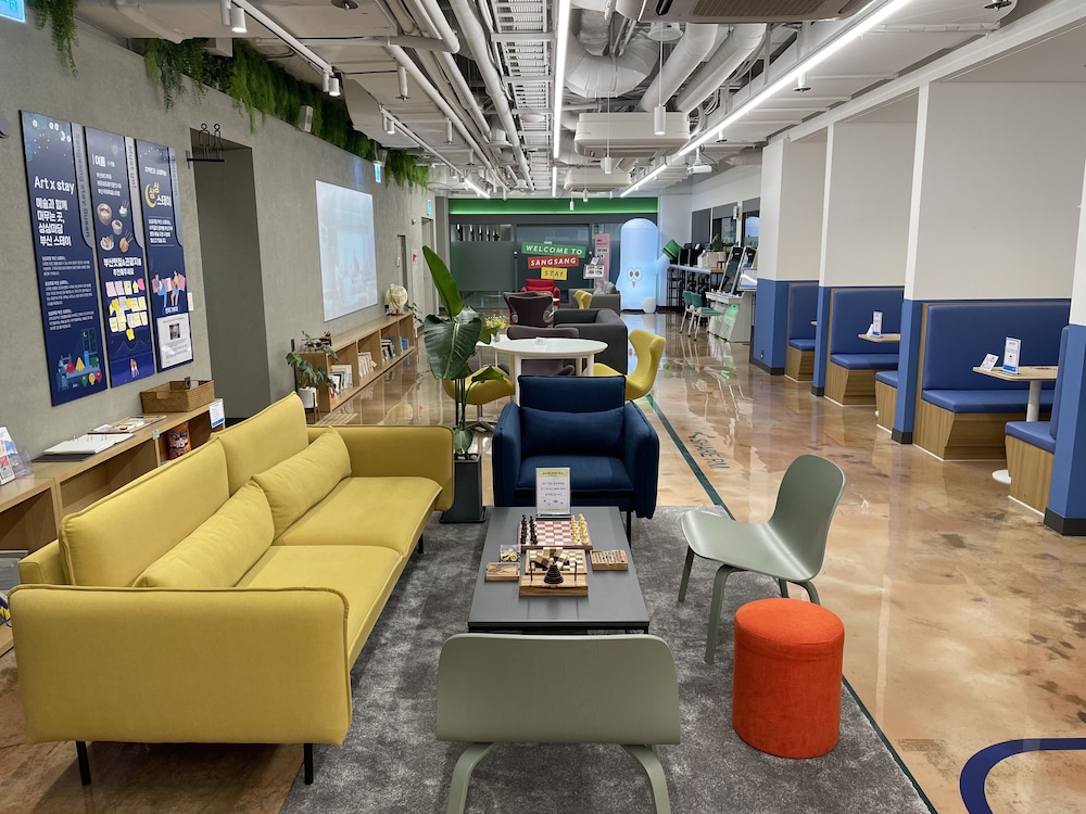 lounge