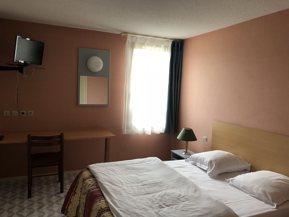 Norton Hotel - Property Image 10