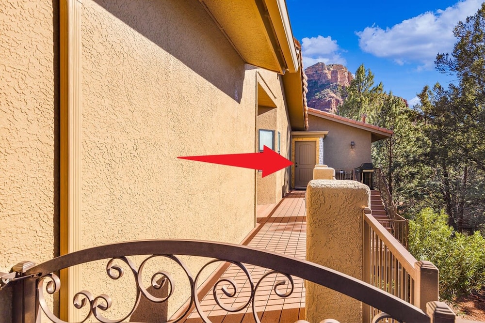 Mammoth Rock Oasis-1 bd 1ba Hot Tub Free Pets