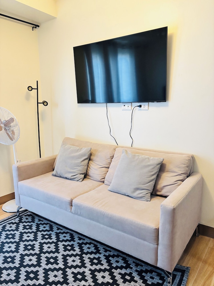 Nature Lovers' Paradise in Iloilo City - Cozy Condo Rental