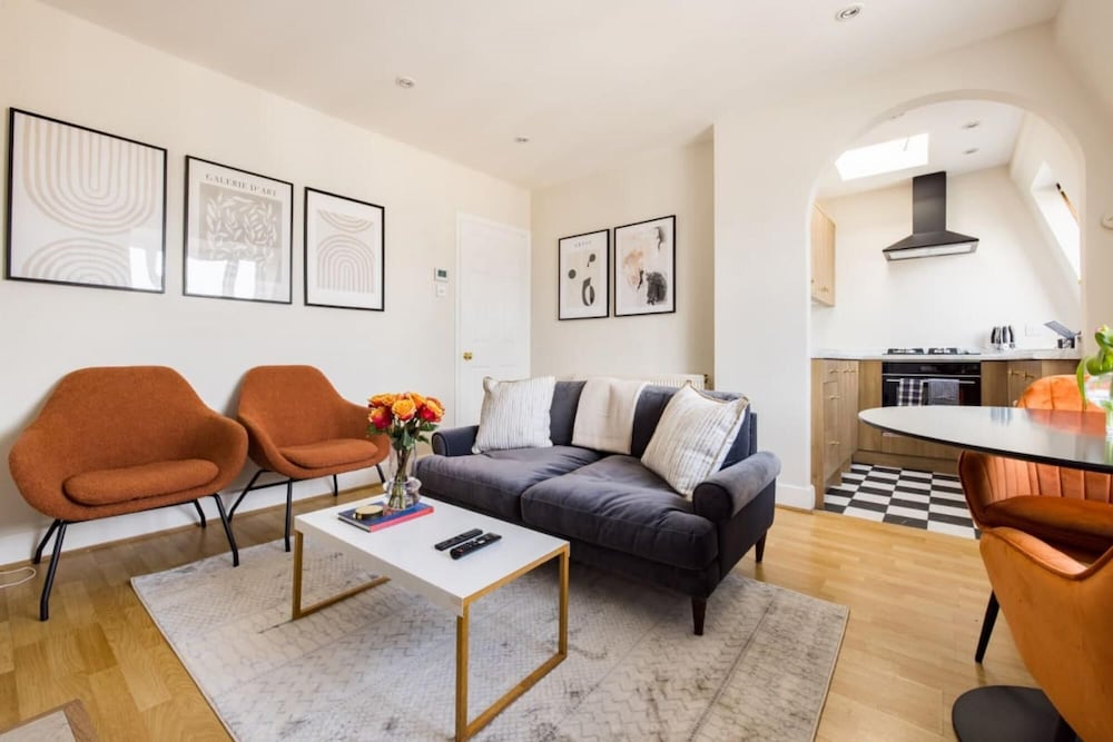 The London Crib - Relaxing 1bdr Flat With Terrace