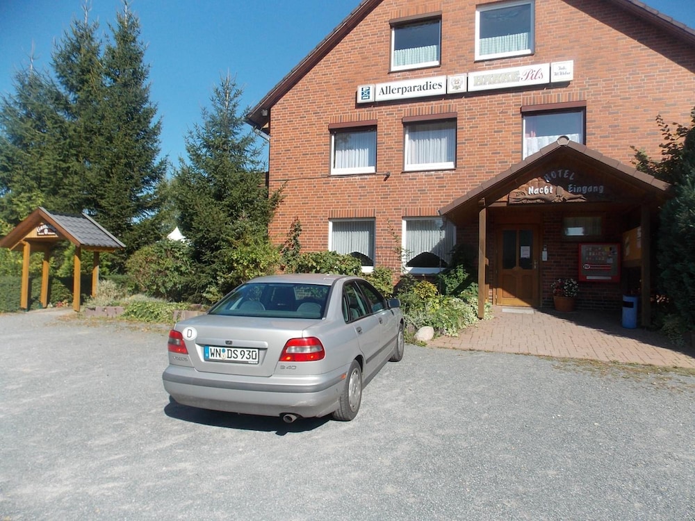 Photo 12