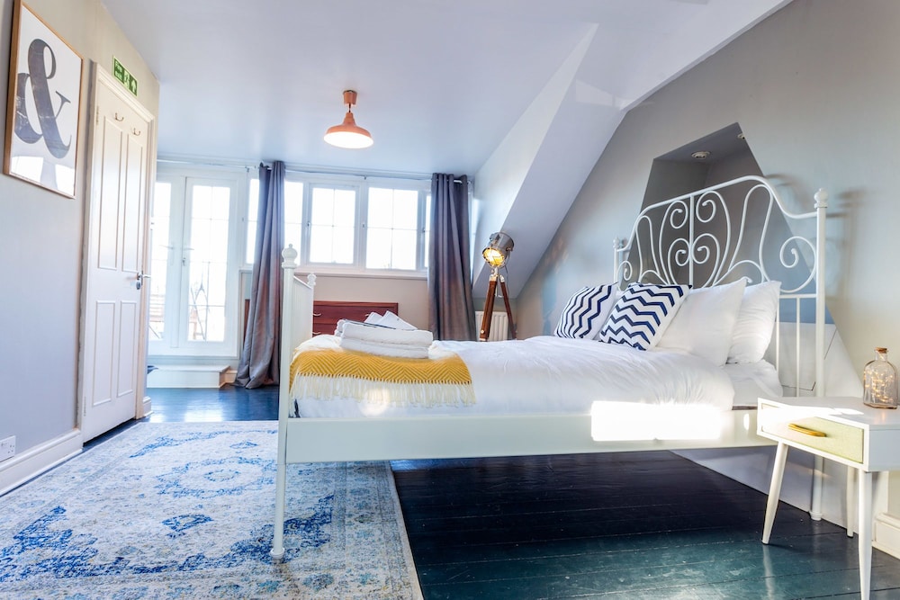The River Cam Place - Enchanting 6BDR Home next to River Cam