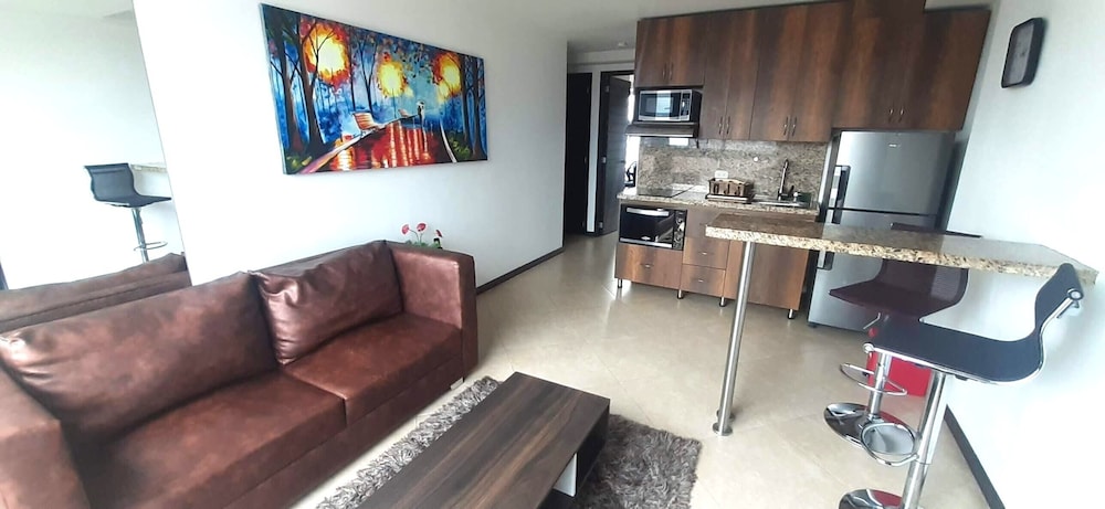 Penthouse Rooftop Gem in the Laureles
