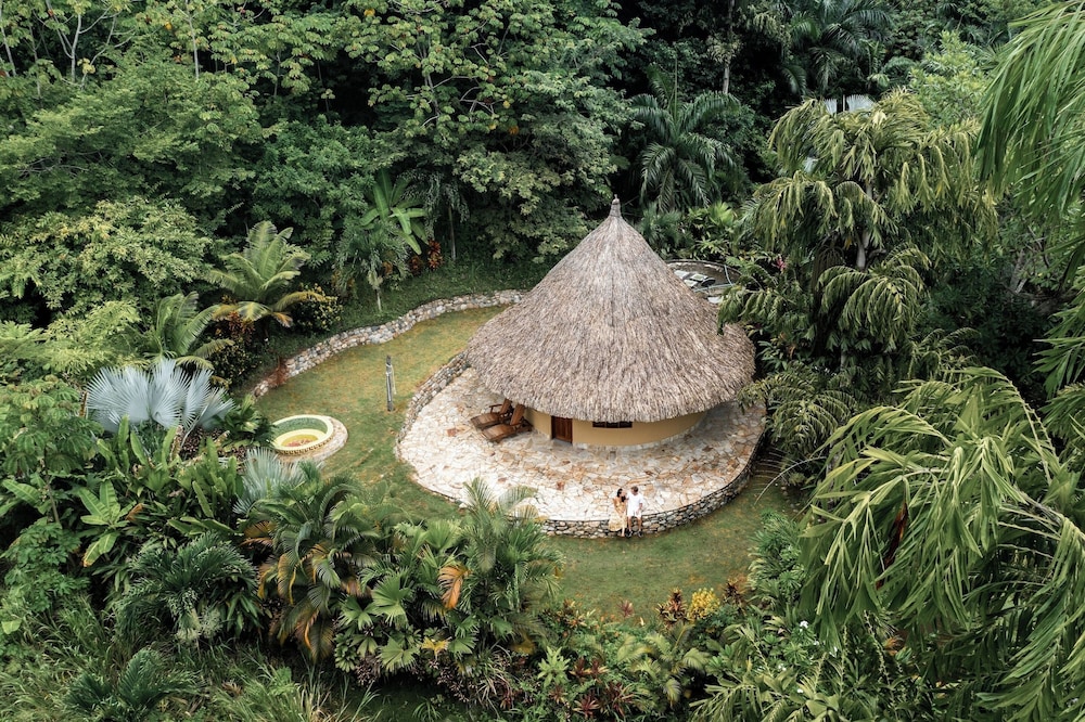 One Santuario Natural