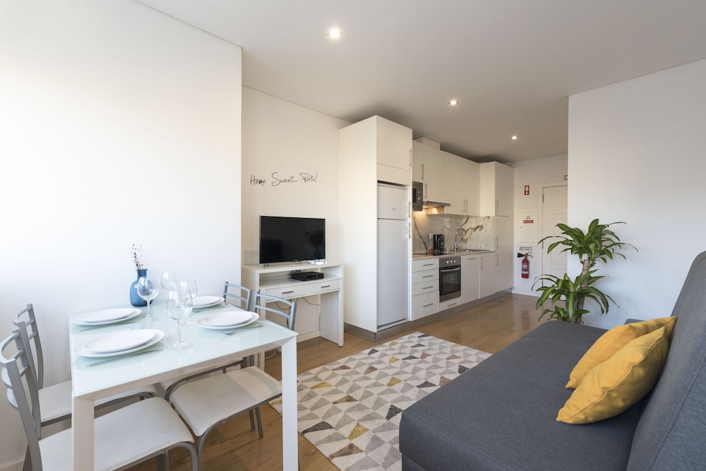 Apartment Boavista Roundabout by SweetPorto