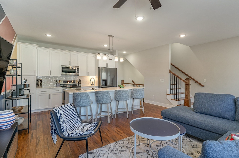 Palette - Private Patio - Mins to Nashville Zoo