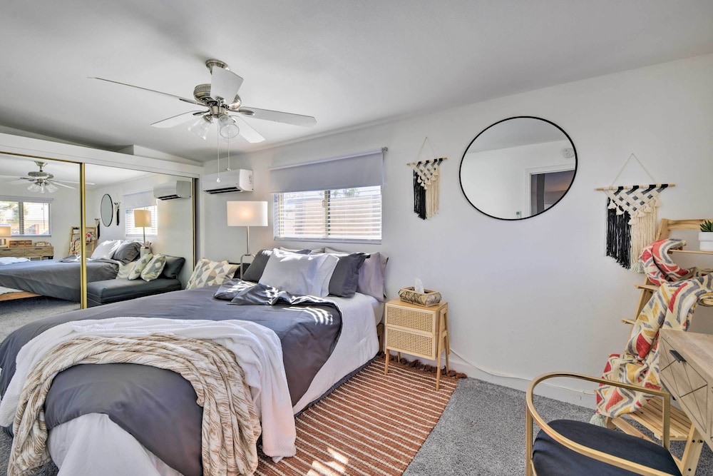 Charming Desert Cottage: 11 Mi to Joshua Tree view 4