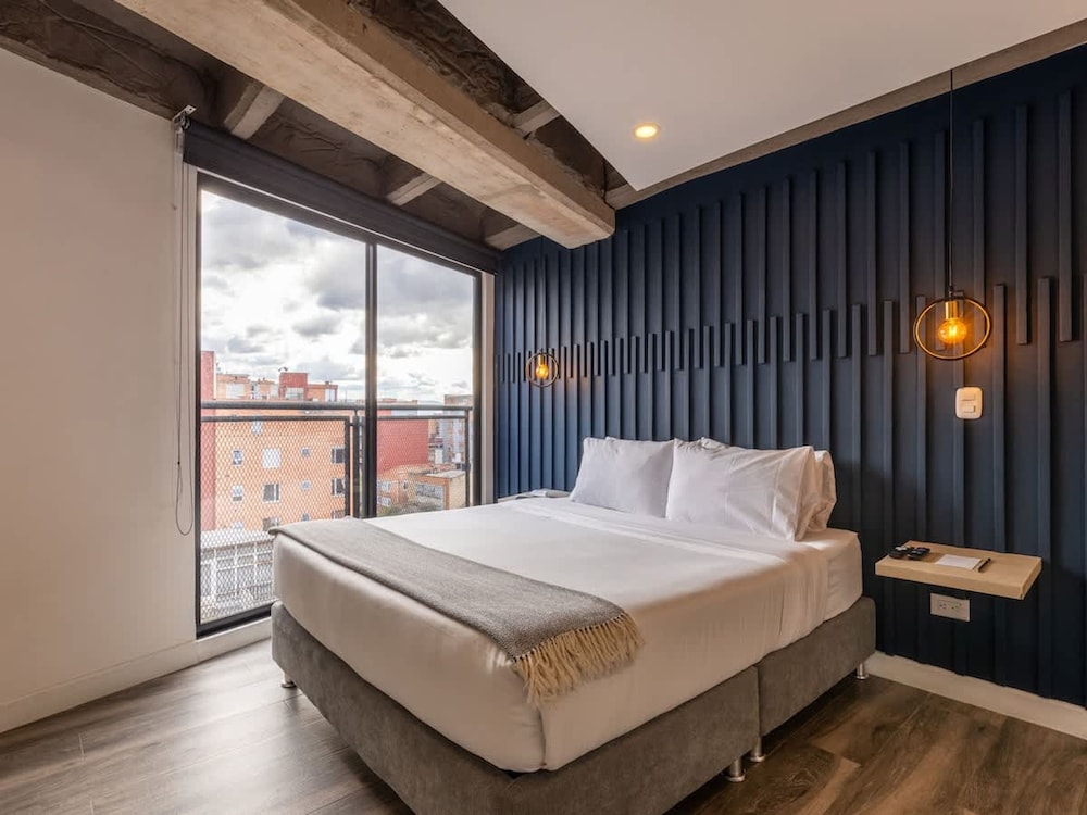 Brilliant 1 BR in Chapinero