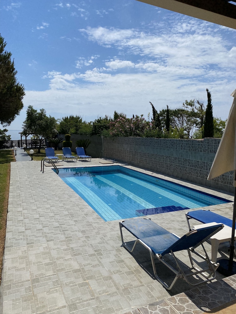 Villa Angela