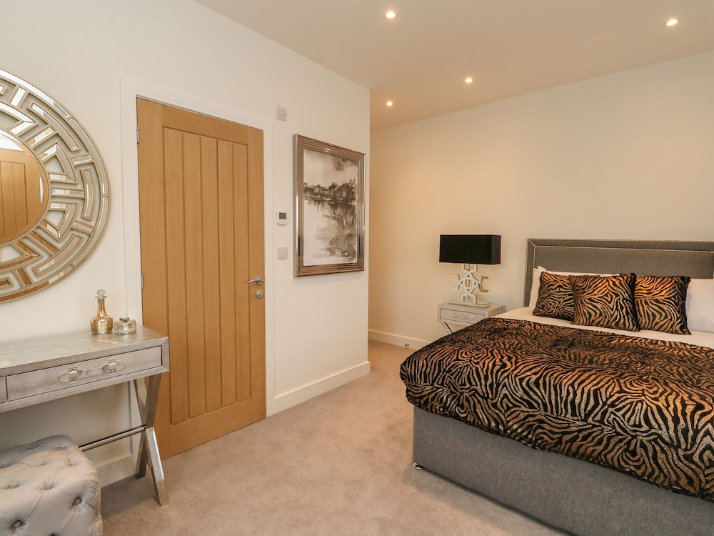 Harbourside Haven Penthouse 2