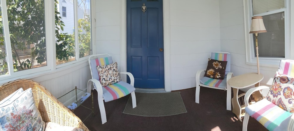 Hickman Street 105