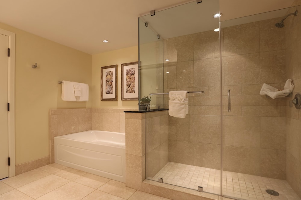 Honua Kai Konea 2 Free Rental Cars KBM Resorts Grand Suite 2 Units, 6 Bedrooms Ml-1415