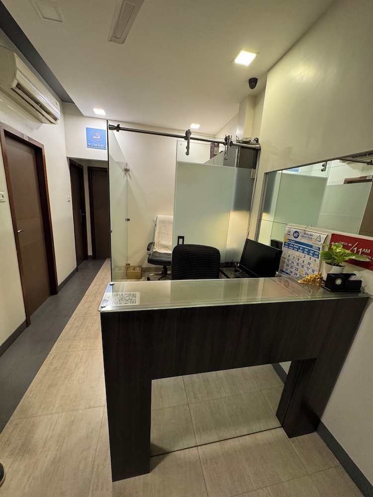 Apollo Guest House