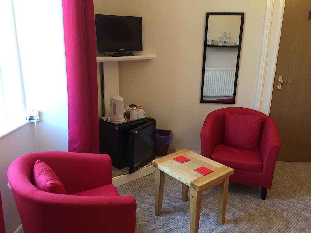 The Village Inn and Kirtle House B&B