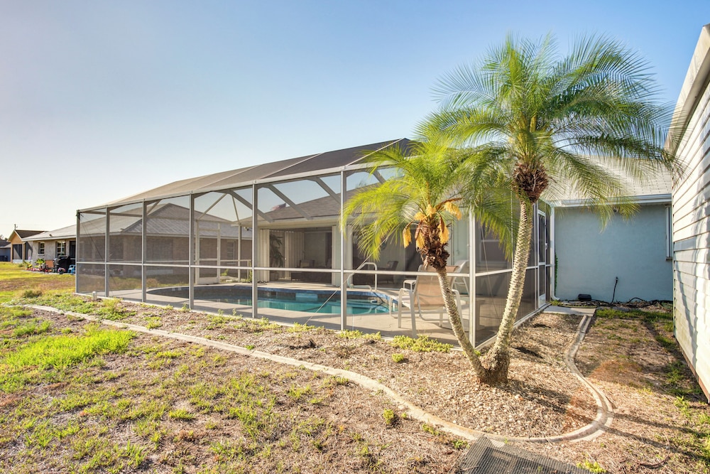 7 Mi to Beach: Family-friendly Englewood Escape!
