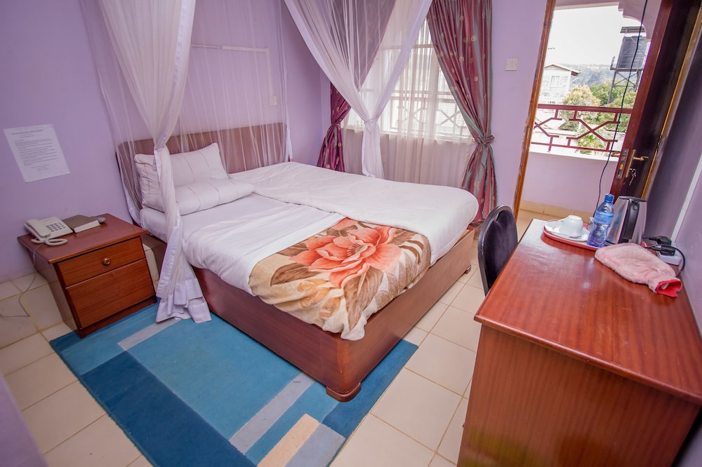 Ivys Inn Guest House