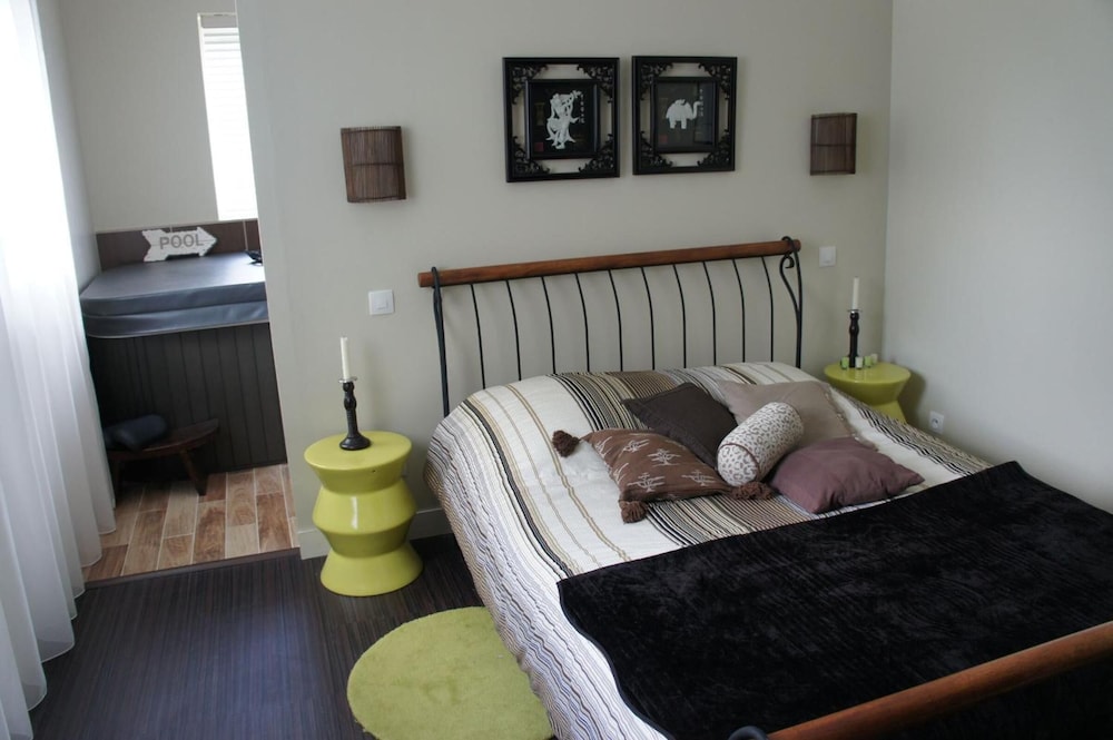 Bed & Breakfast Crosne Plazza & Spa view 3