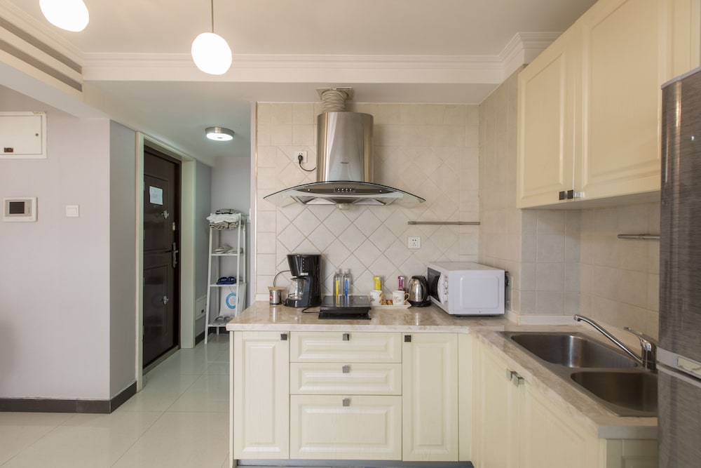 LayMayRest Service Apartment