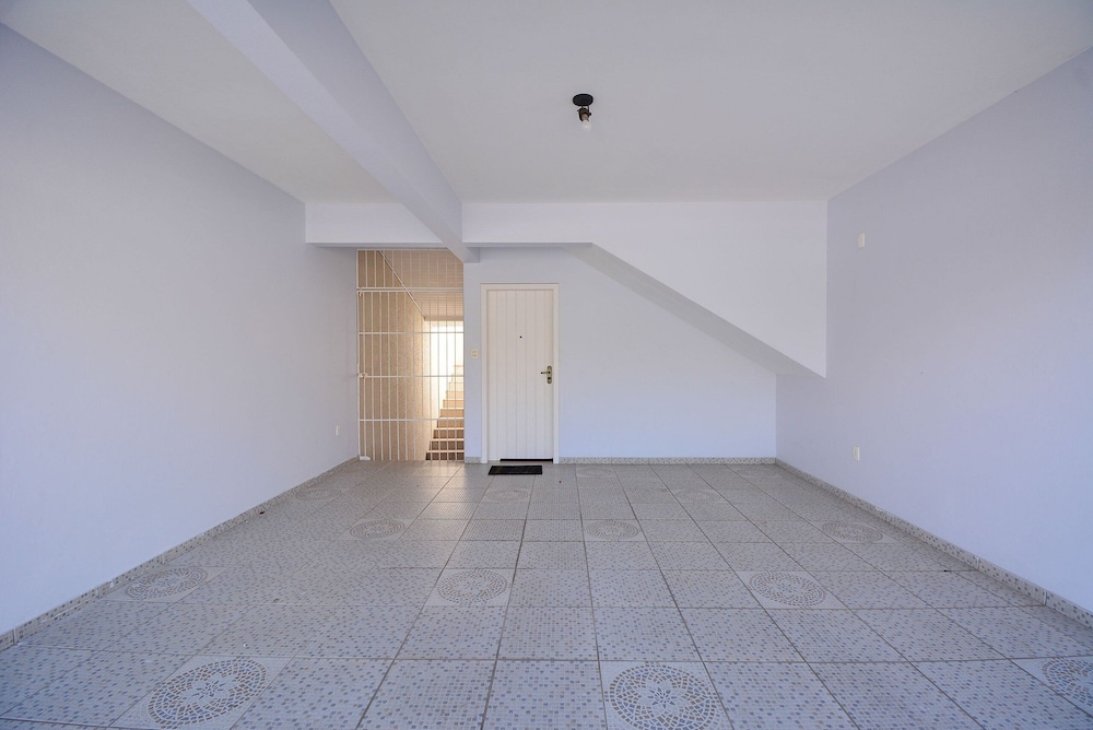 Elegante Casa com Piscina - João Paulo