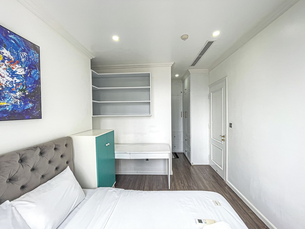 TIL - Vinhomes Skylake Elegance Suites