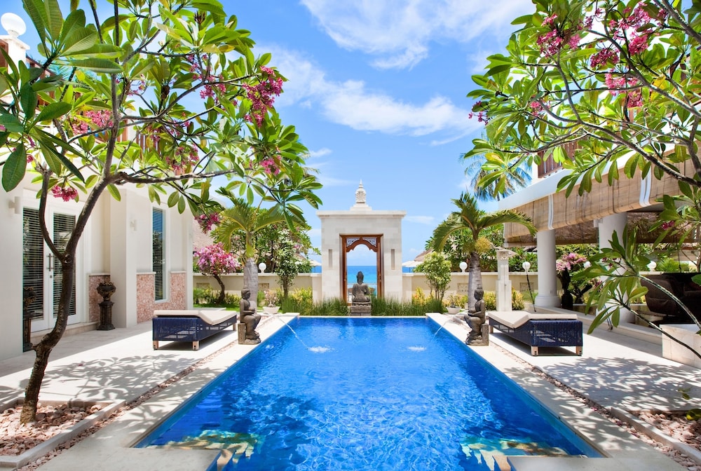 The Villas by Puri Mas Boutique Resort