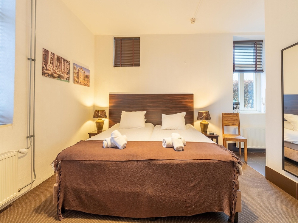 Villa Near Teuge Airport and Paleis 't Loo