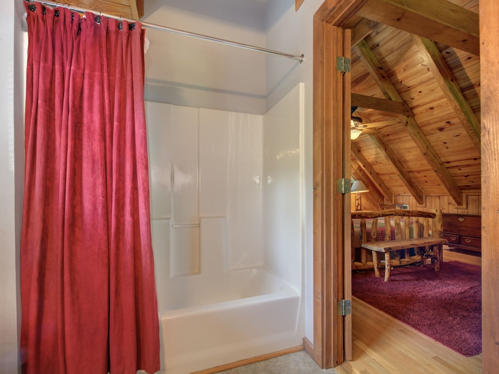 Buckhorn by Jackson Mountain Rentals view 4