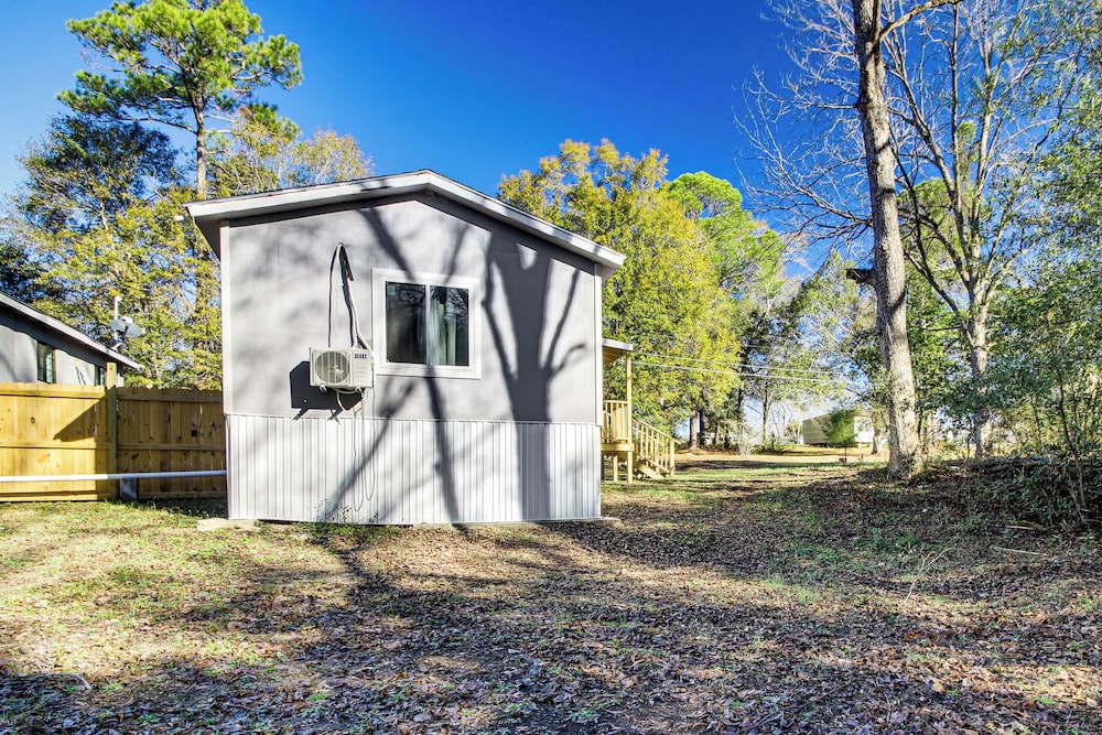 1 Mi to Dtwn Enterprise: Pet-friendly Home w/ Yard