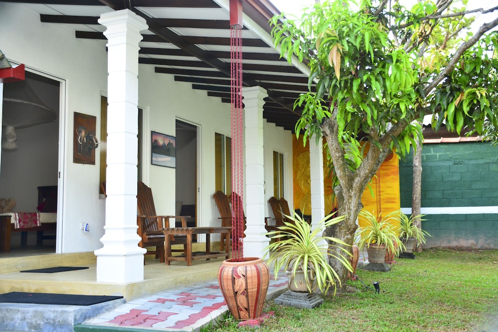 Negombo Village