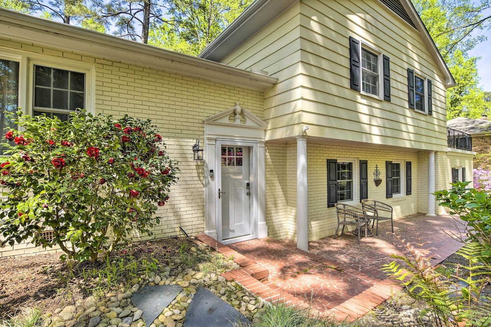 Bright Cary Home With Deck < 15 Mi to Raleigh! - Property Image 16