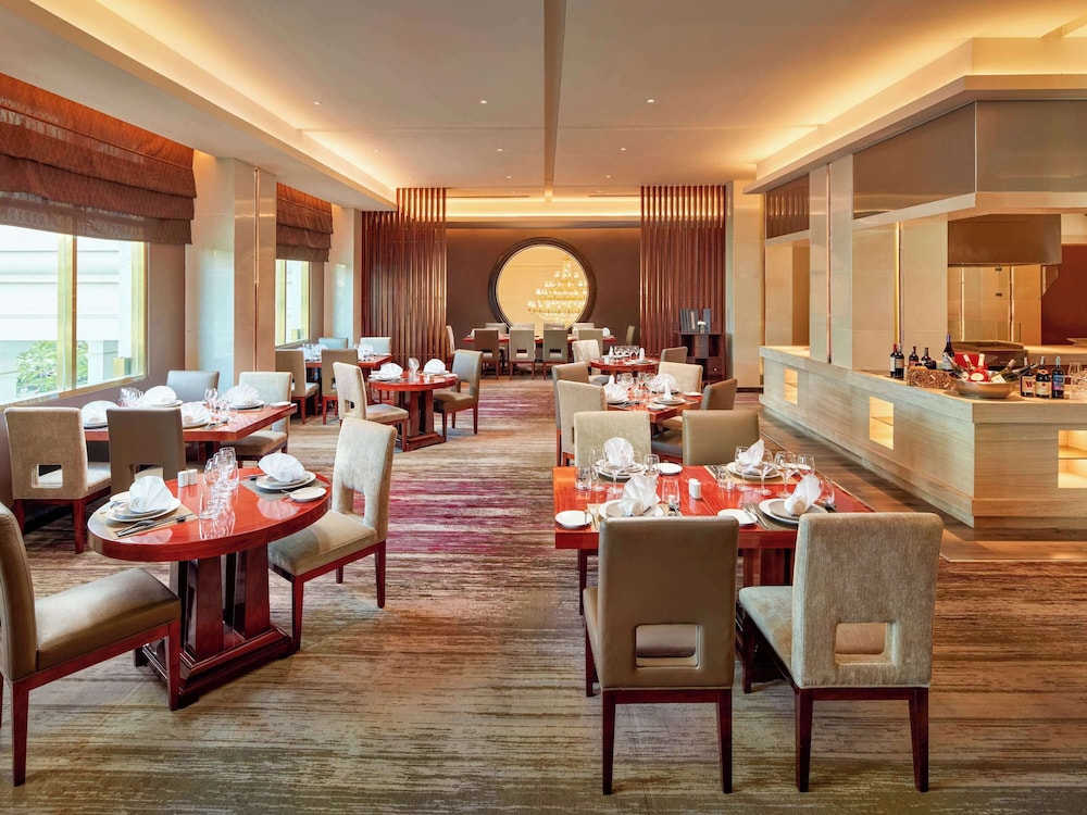 Mövenpick Hotel Hanoi Centre 40