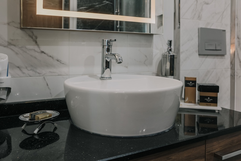 Grand Lark Otel - Image 88