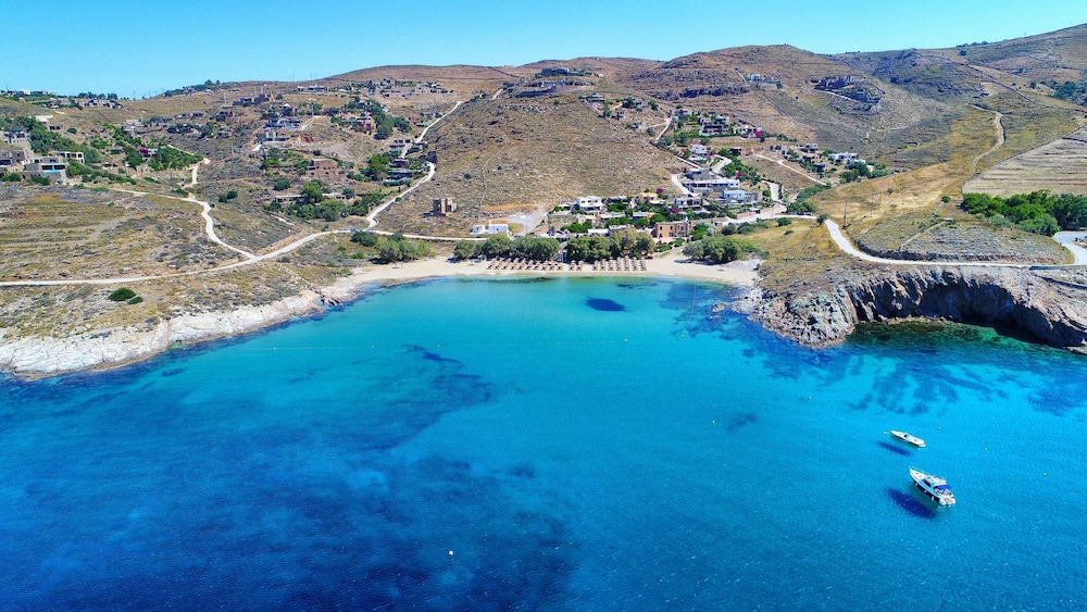 Porto Koundouros Beach and Villas
