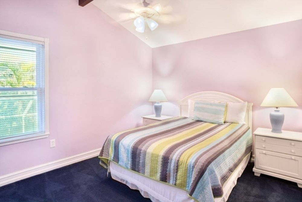 Lollipop 3 Bedroom Home by RedAwning view 5