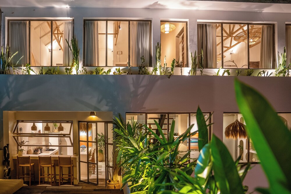 Maison Matahari