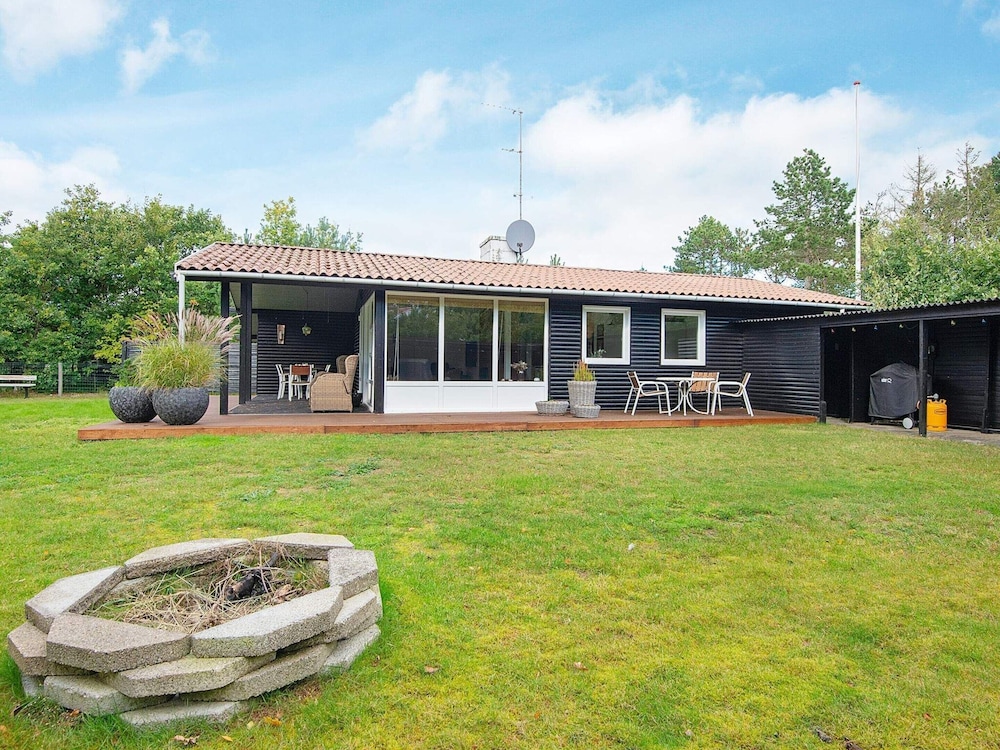 6 Person Holiday Home in Glesborg view 4
