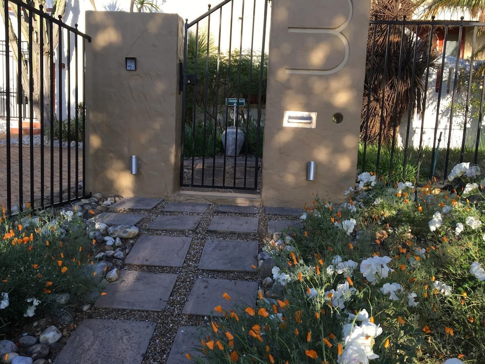 Casablanca Bed & Breakfast