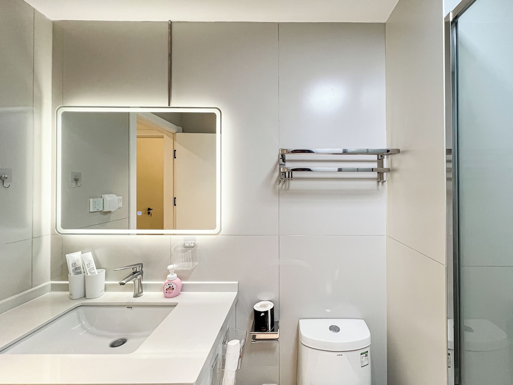 Book and Bed - Xujiahui
