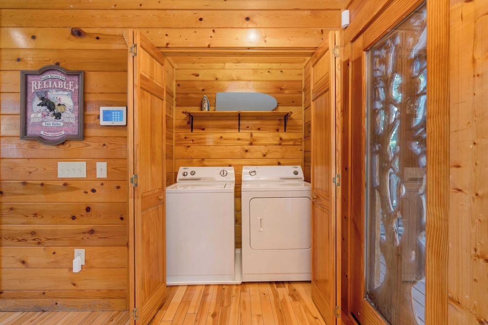 Sleeps 26, 2 Homes Theater Room, Game Room, Hot Tub, Smoky Mountain Views