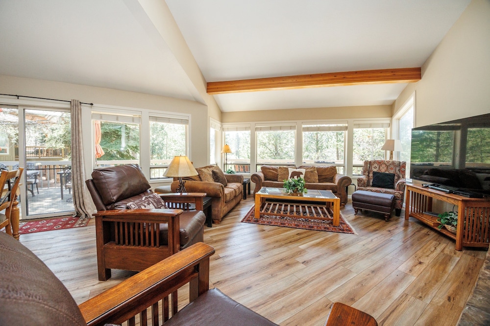 Tan Oak 15 4 Bedroom Home