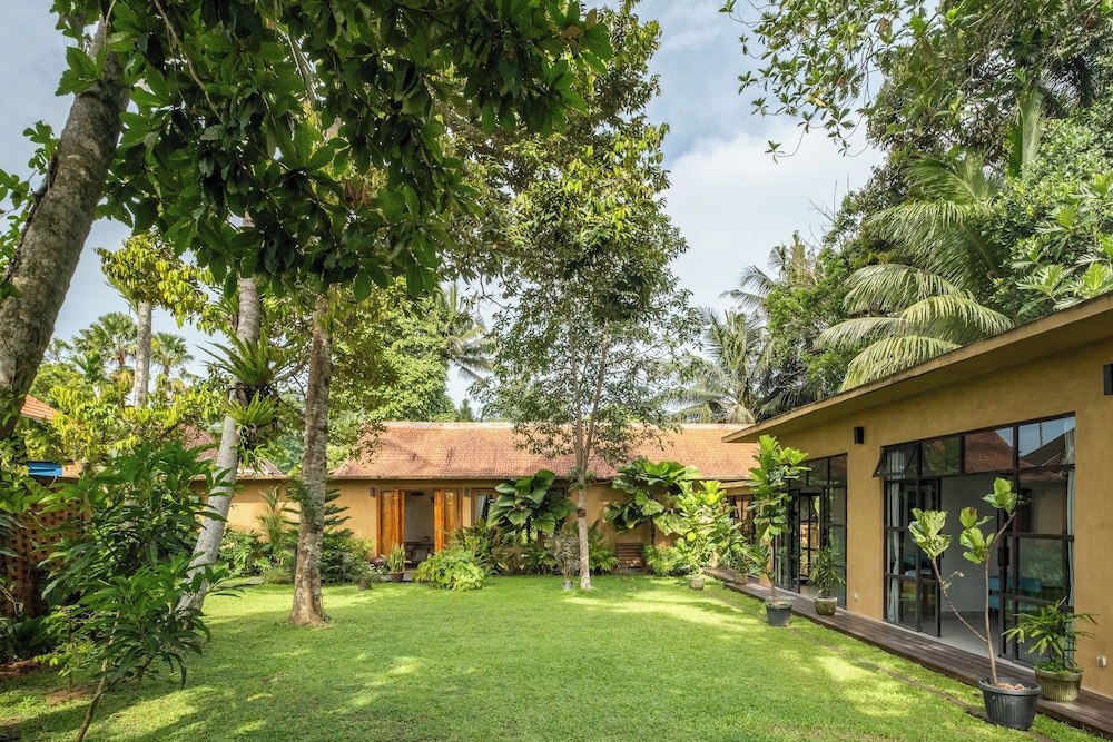 Private Pool Villa in ubud with Jungle View